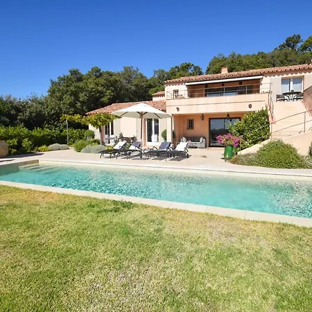 Sleeps 6 Pool Air Con Wifi * Grimaud