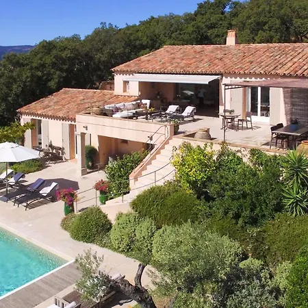 Sleeps 6 Pool Air Con Wifi Villa
