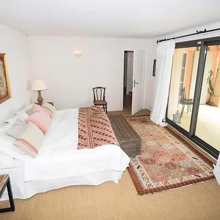 Sleeps 6 Pool Air Con Wifi *