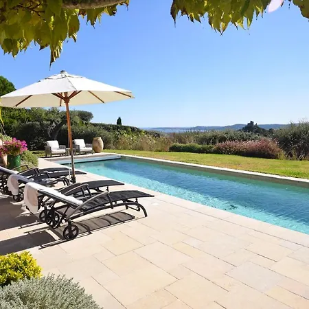 Sleeps 6 Pool Air Con Wifi Vila Grimaud
