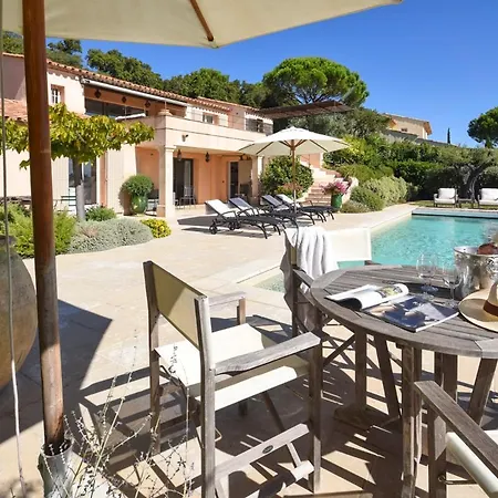 Sleeps 6 Pool Air Con Wifi Grimaud